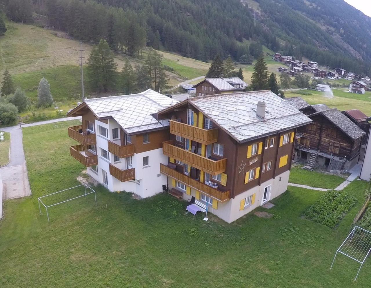 Вілла Haus Weideli, Dammstrasse 7 Саас-Грунд Екстер'єр фото